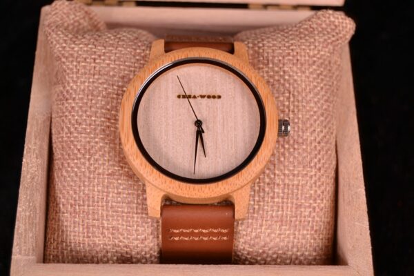 Crea-Wood Watch 'Walnut light' 4