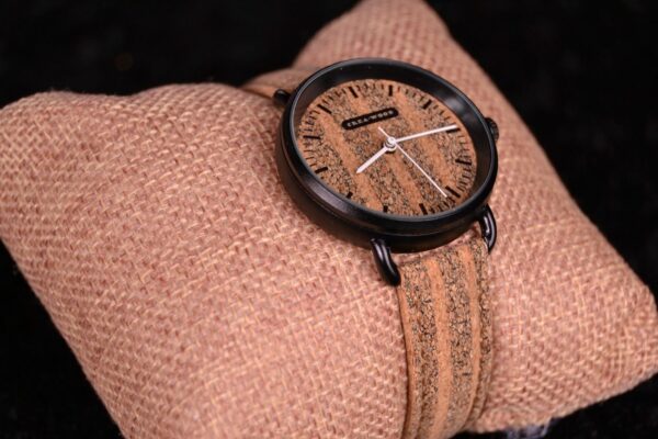 Crea-Wood Watch 'Cork Zebra female' - Afbeelding 3
