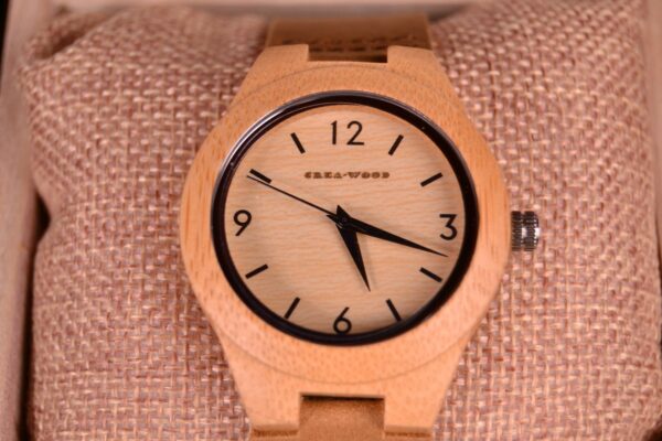 Crea-Wood Watch 'Ivor female'